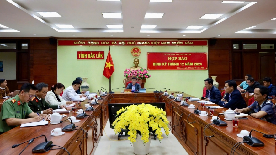 Đắk Lắk kết luận vụ giám đốc sở bị tố "nâng đỡ không trong sáng" nữ hiệu trưởng